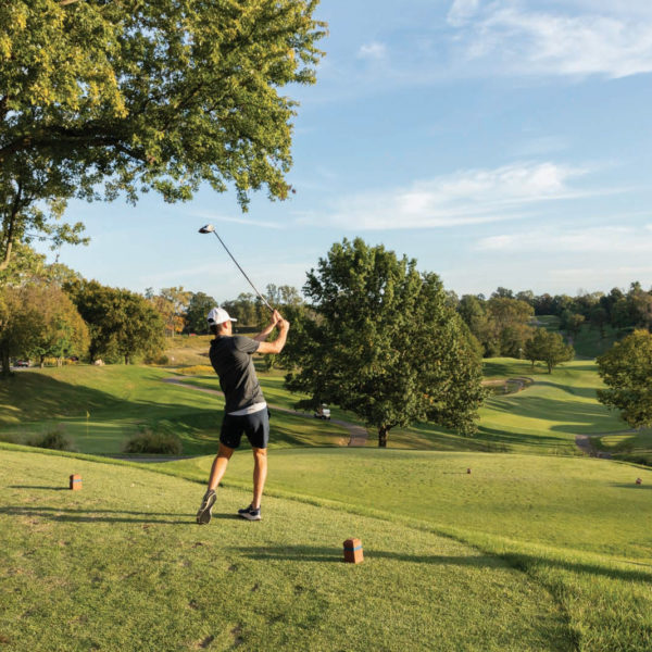 Just minutes from downtown Covington and Cincinnati, Devou Park’s 18-hole golf course offers the convenience of being centrally located while remaining quiet and secluded.